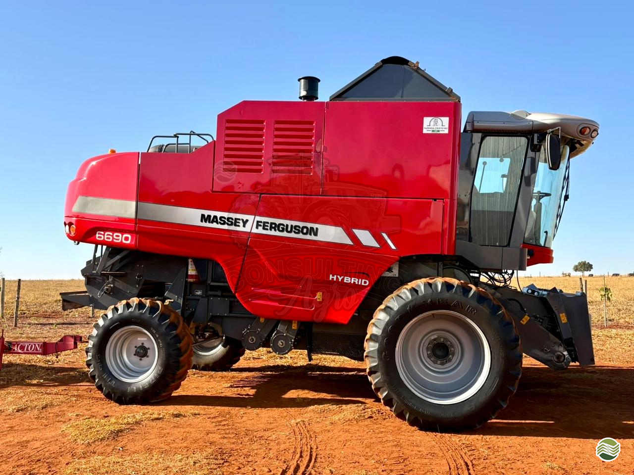 COLHEITADEIRA MASSEY FERGUSON MF 6690 Consulting Agro ITUVERAVA SÃO PAULO SP